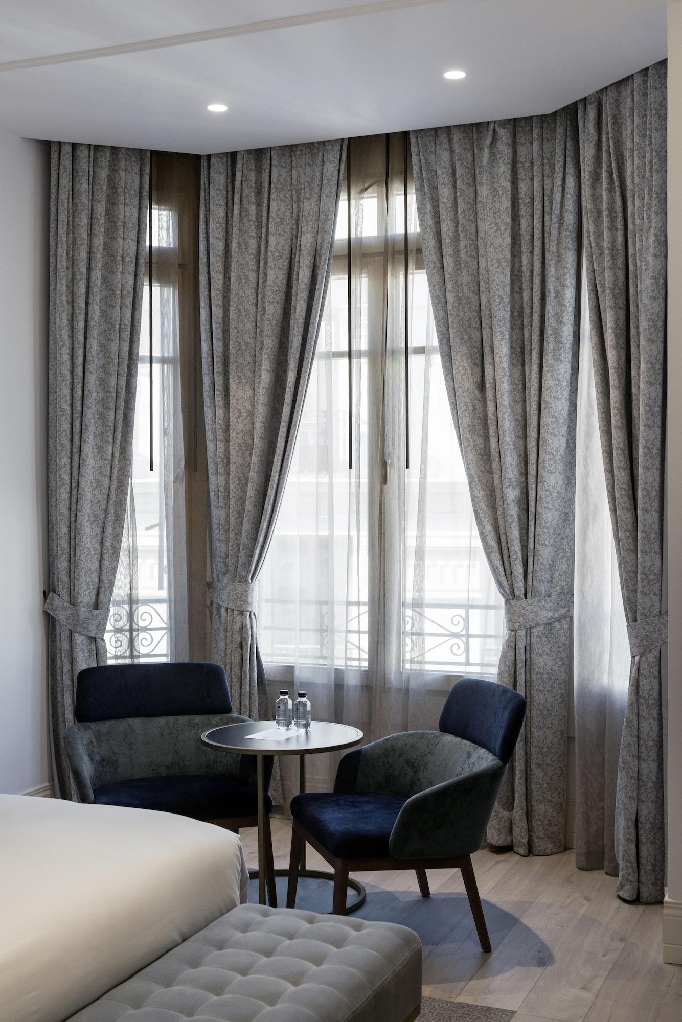 Hotel Doubletree By Hilton Madrid-Prado Extérieur photo